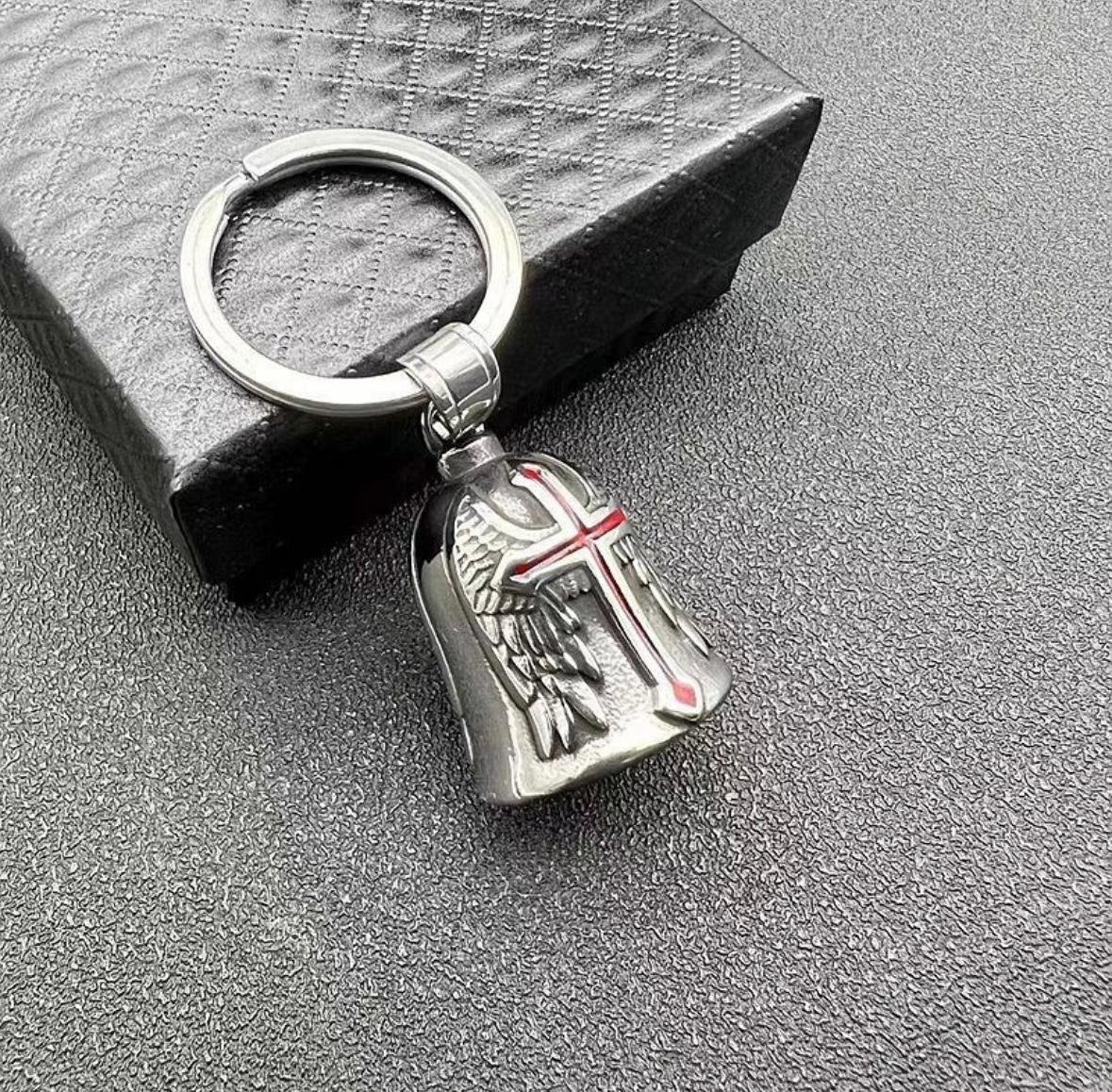 CAMPANA BIKER, AMULETO DE PROTECCION CRUZ ROJA - Imagen 3